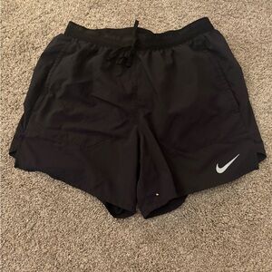 men's small nike running club 5 inch short